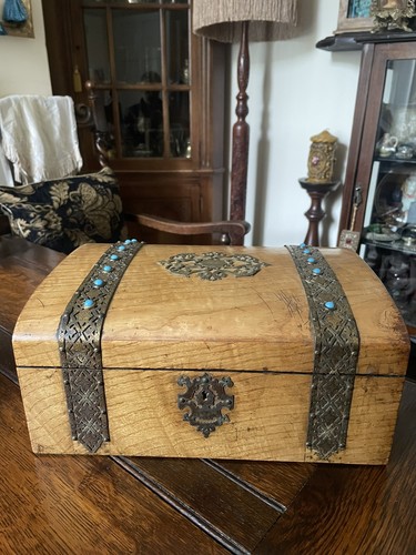 Large victorian wooden chest - victorian, /