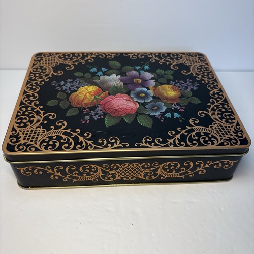 Vintage decorative large tin - large,